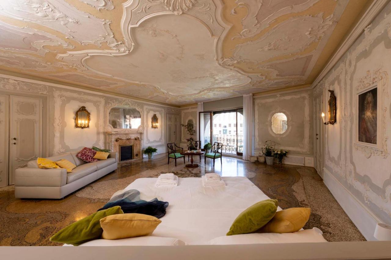 Mocenigo Grand Canal Luxury Apartment Venedig